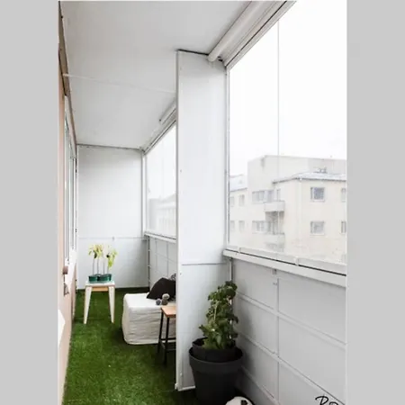 Scandinavian 2-rooms Perfect Town Location Huoneisto